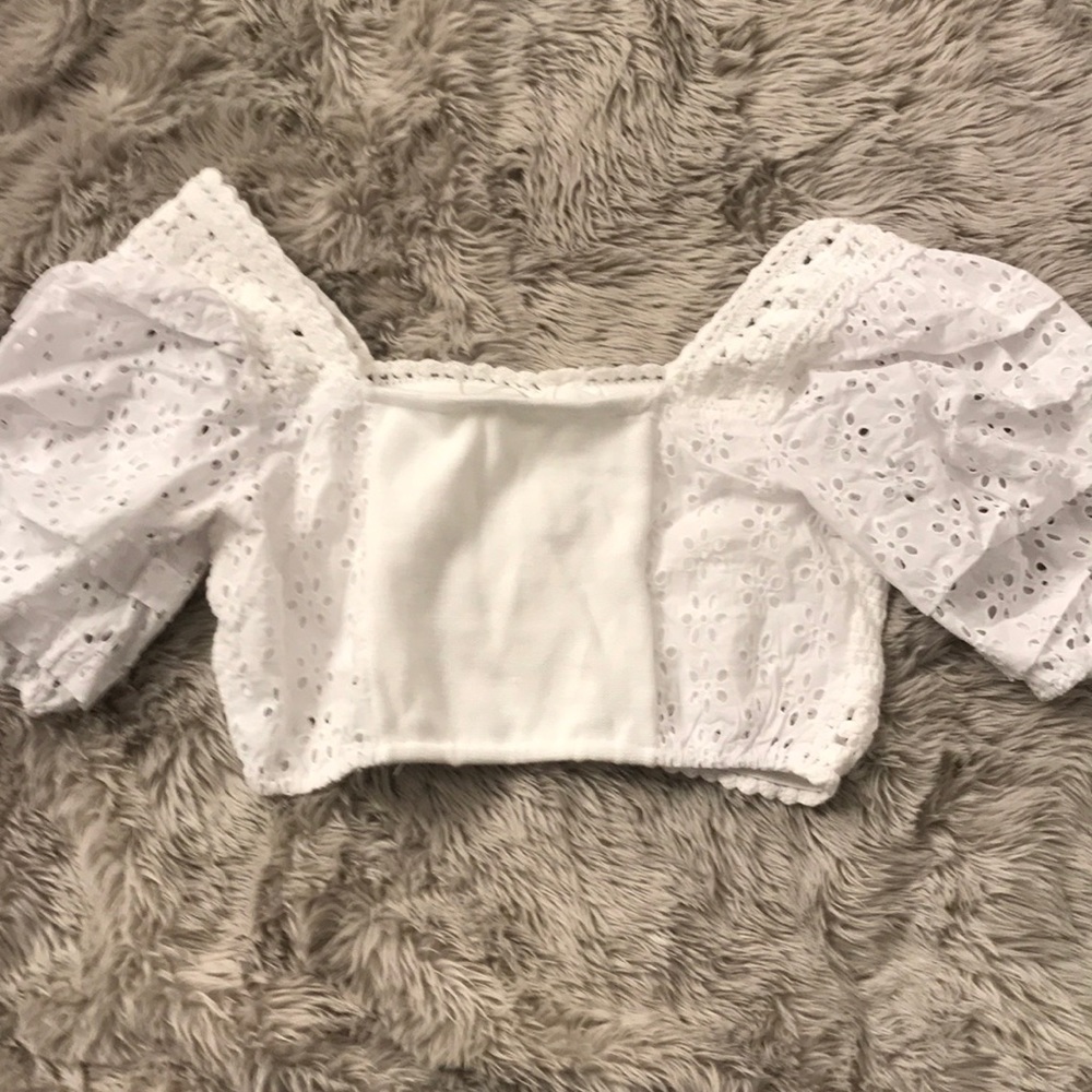 eyelet and crochet crop top from NY&Co - Picture 6 of 6